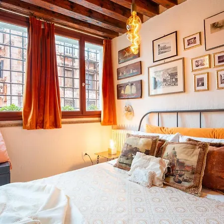 Apartment Casa Manina Sul Ponte - Your Private Canal View