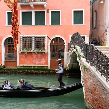 Apartment Casa Manina Sul Ponte - Your Private Canal View