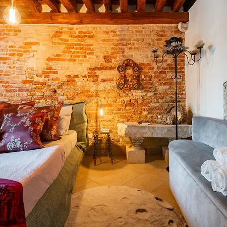 Casa Manina Sul Ponte - Your Private Canal View Venice
