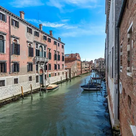 Casa Boccassini *