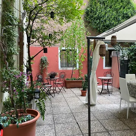 Apostoli Garden 3* Venice