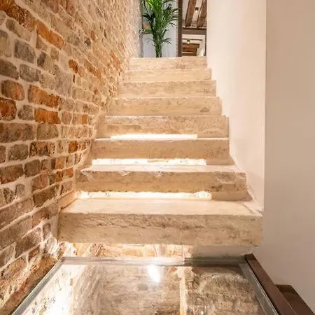 The Church - Rialto Bridge Apartment Venice