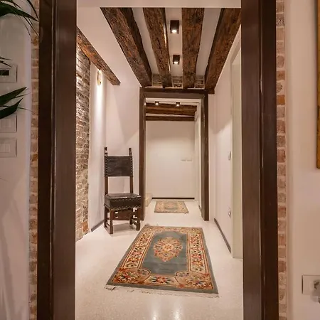 Apartment The Church - Rialto Bridge Venice