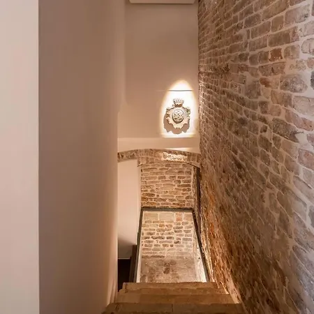 Apartment The Church - Rialto Bridge *