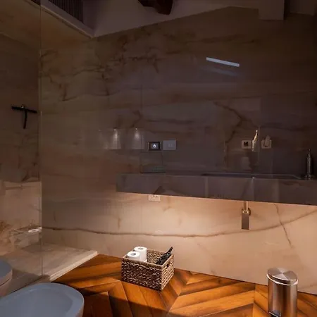 The Church - Rialto Bridge Apartment