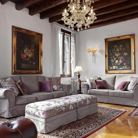 San Provolo Apartment *