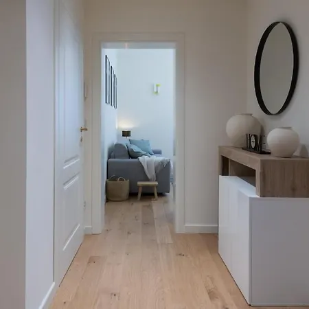 Apartment Flowery House *