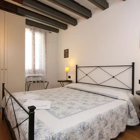 Apartment Dei Mori Venice