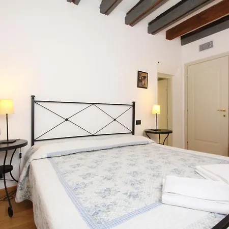 Apartment Dei Mori *