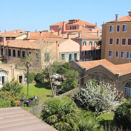 Giudecca Luxury Gallery * Venice