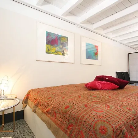 Giudecca Luxury Gallery Apartment Venice