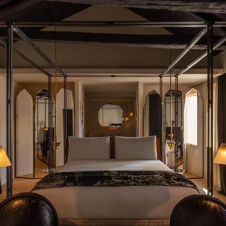 Hotel The 5*