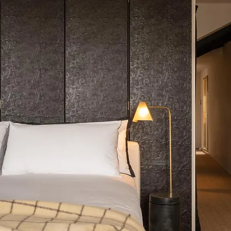 Hotel The