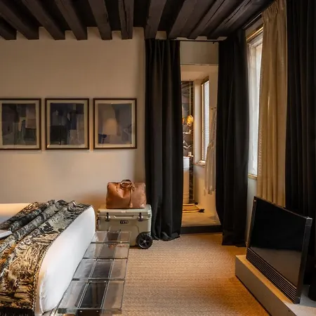 Hotel The 5*