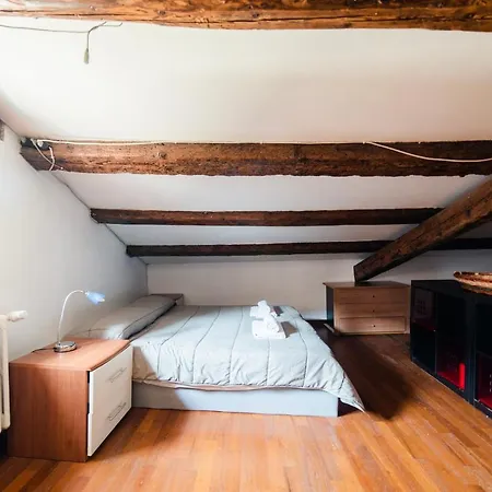Petit Loft Apartment Venice