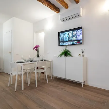 Rava - San Marco With Pool Apartment *