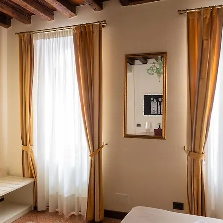 Ve-nice San Marco C4439 Apartment Venice