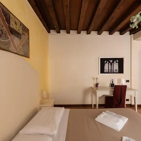 Apartment Ve-nice San Marco C4439 *