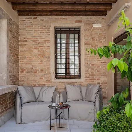 Apartment Sartor With Canal View And Private Court