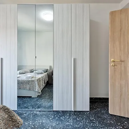 Apartment H&s Apt Private 3 Bedroom *