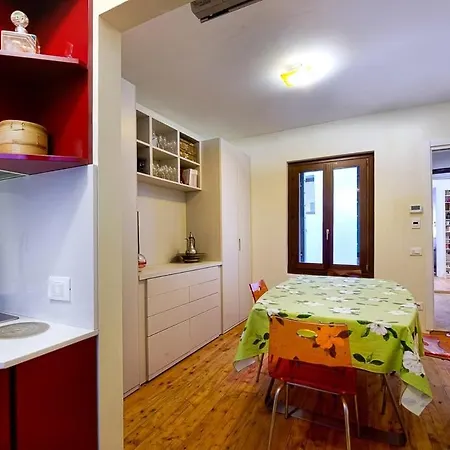 Accademia Apartamento *
