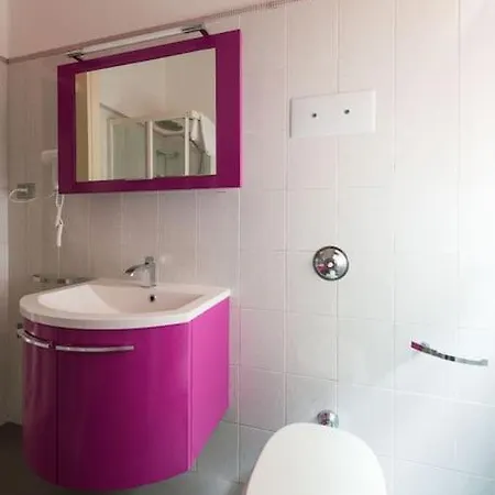 Celestia Canal View Renovated 公寓 威尼斯