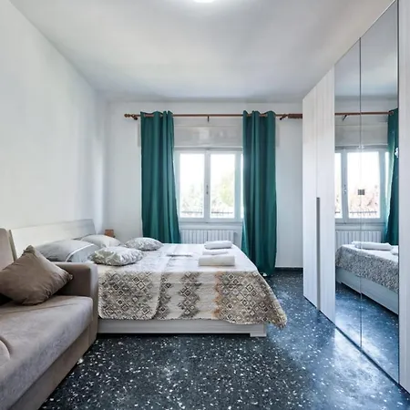 Guest house Venice H&s Apt Private With Ac & Tv *