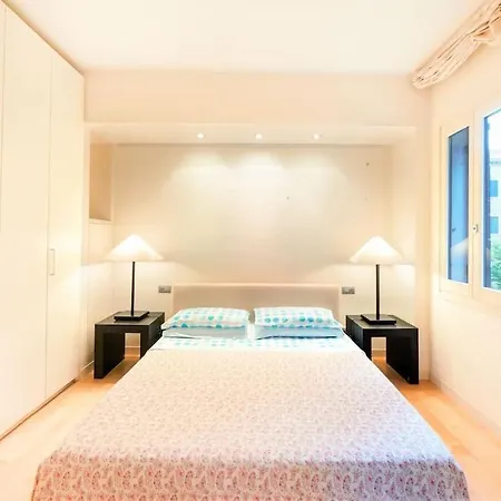 Apartment Ca' Santa Eufemia, Cozy And Classy, Sleep 4 *