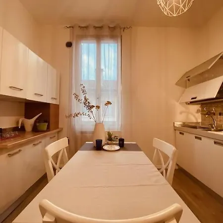 Apartament Casa Oscar: Entire Venice.mestre Station