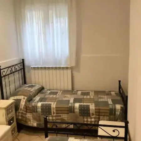 Close Guglie Bridge Apartment Venedig