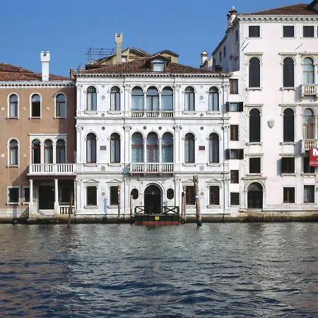 Palazzo Dell'albero D'oro Apartamento *