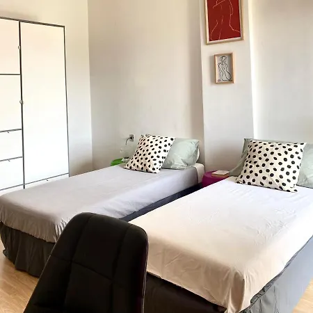 15 Minutes From Venice Apartment