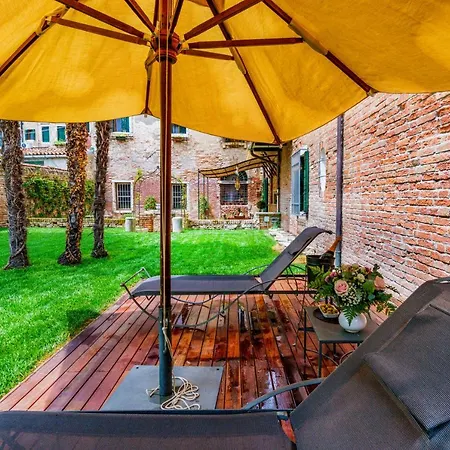 Apartment Corte Della Palma Superb Venetian Garden Venice