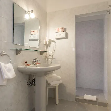 Pensión Palazzo Guardi 3*