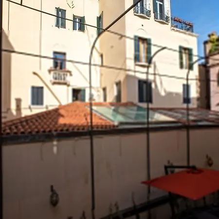 Frühstückspension Palazzina Fortuny 3*