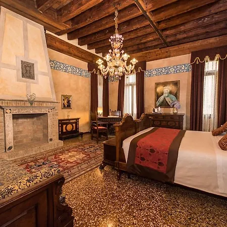 Palazzo Priuli Hotel 4*
