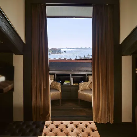 Hotel Hyatt Centric Venice 4*