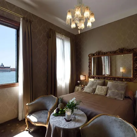 Metropole Otel 5*