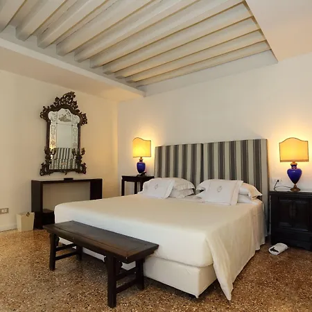 Ca' Nigra Lagoon Hotel