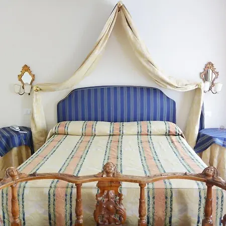 San Zulian Hotel 3*