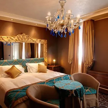 Pesaro Palace Hotel