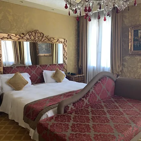 Hotel Pesaro Palace Wenecja
