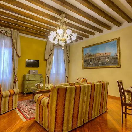 Ca' Dell'arte Apartment