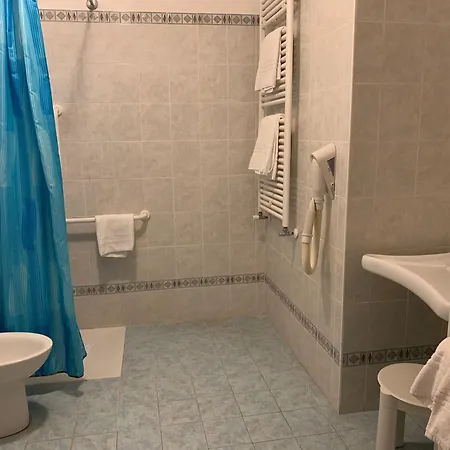 Poste Vecie 3*