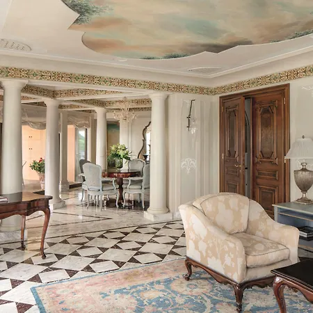 Cipriani, A Belmond Hotel, Hotel