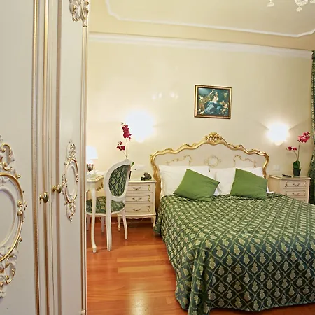 San Luca 3* البندقية