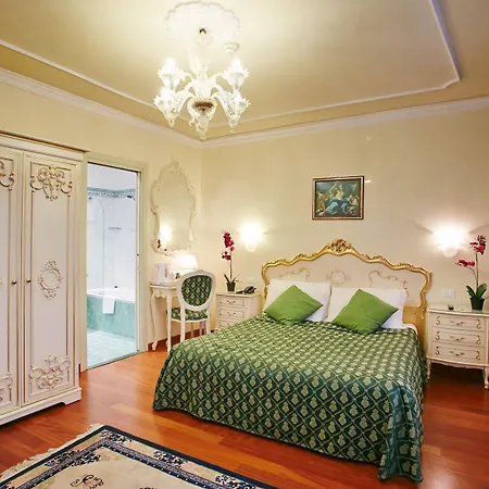 San Luca فندق 3*
