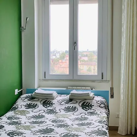 Venice Station House Homestay *