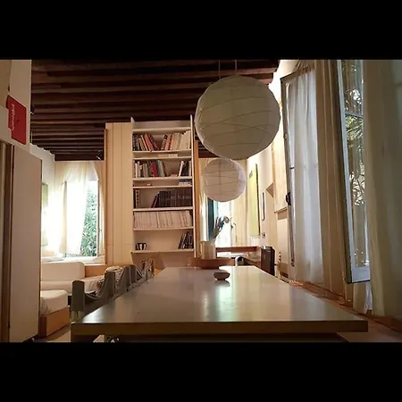 Apartment Open Space A Fra Architettura E Pittura, Fra Moderno E Antico *