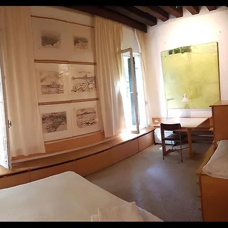 Apartment Open Space A Fra Architettura E Pittura, Fra Moderno E Antico *